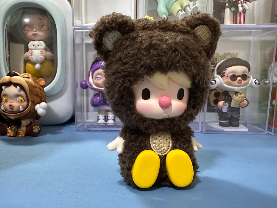 (discontinued) POP MART Sweet Bean Animal Play House Blind Box Doll for age 15+