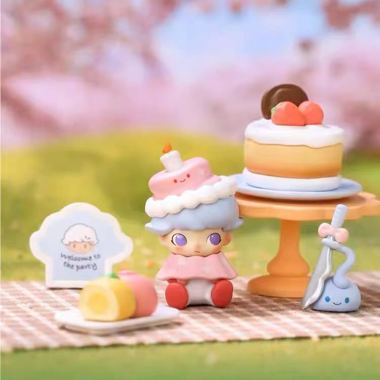 POP MART Dimoo Go On An Outing Together Series Blind Box Doll for ages 15+
