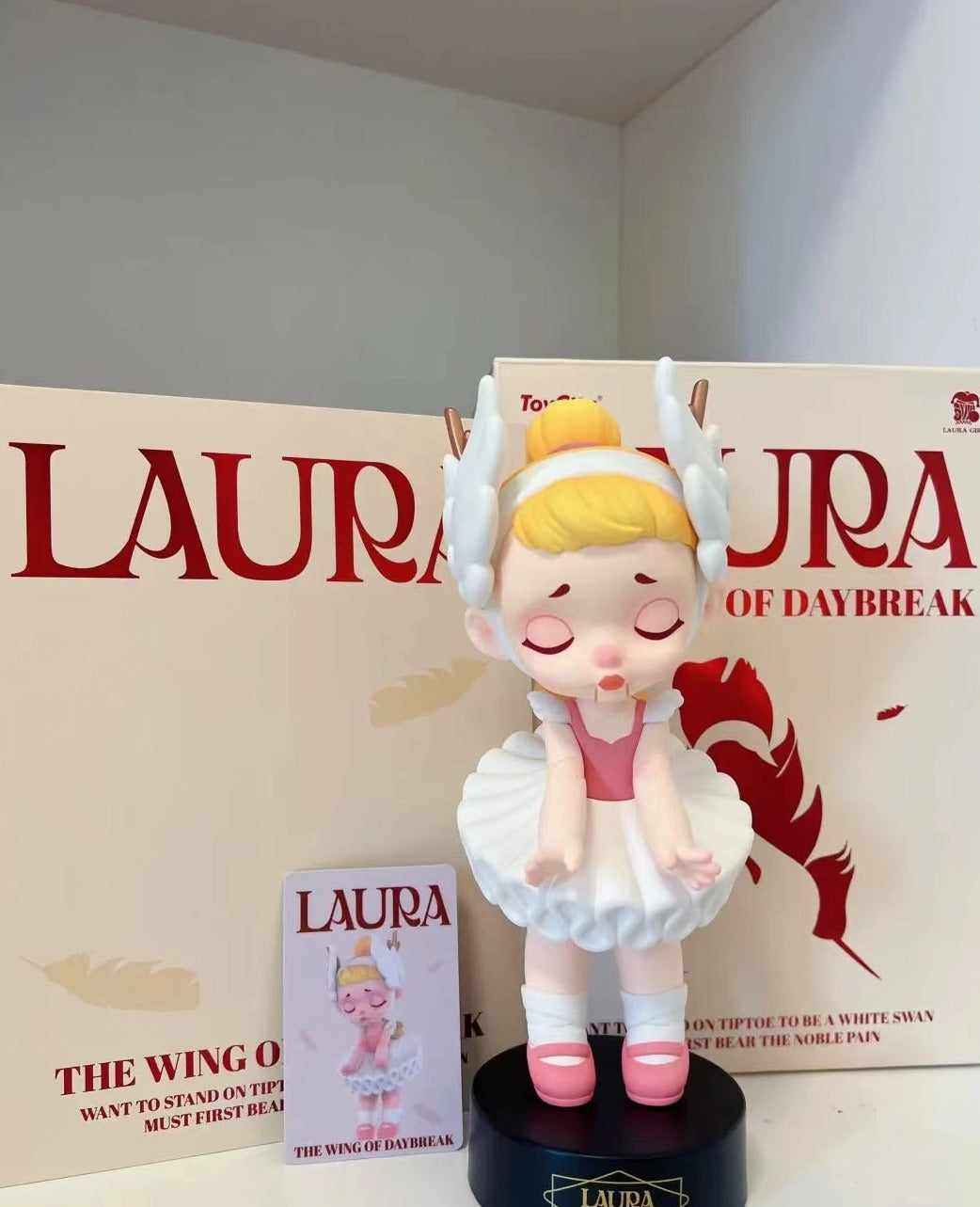 Laura Size 200% Wing of Daybreak Big Figure Mega Doll