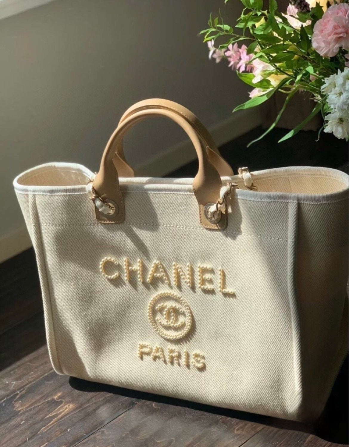 2024 VIP Gift Bag Pearl Canvas Tote Bag