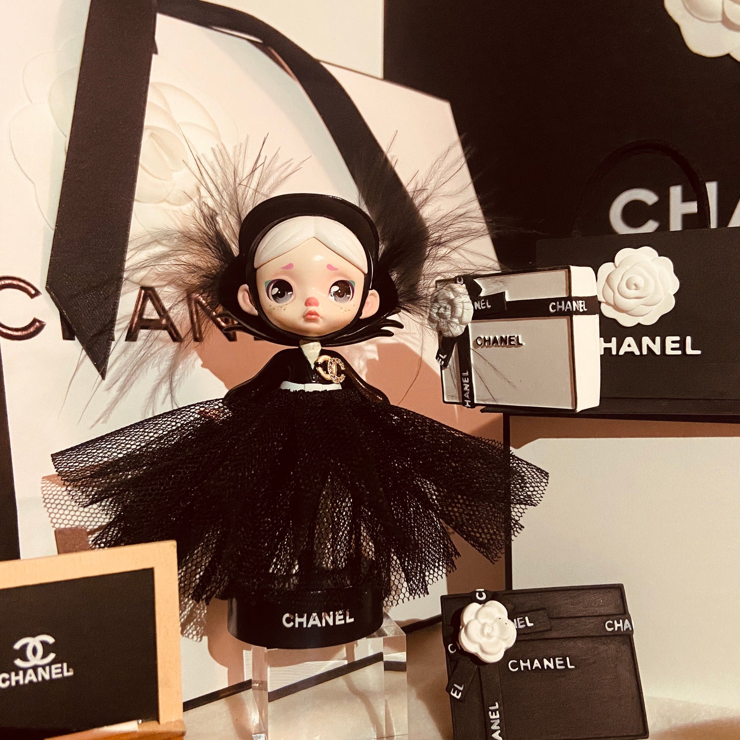 Laura Redesign Doll Chanel No.13