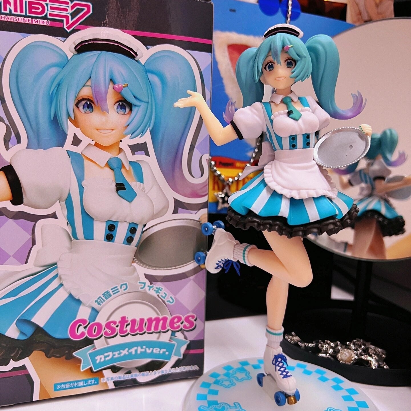 Hatsune Miku Coffee Maid Mega Doll