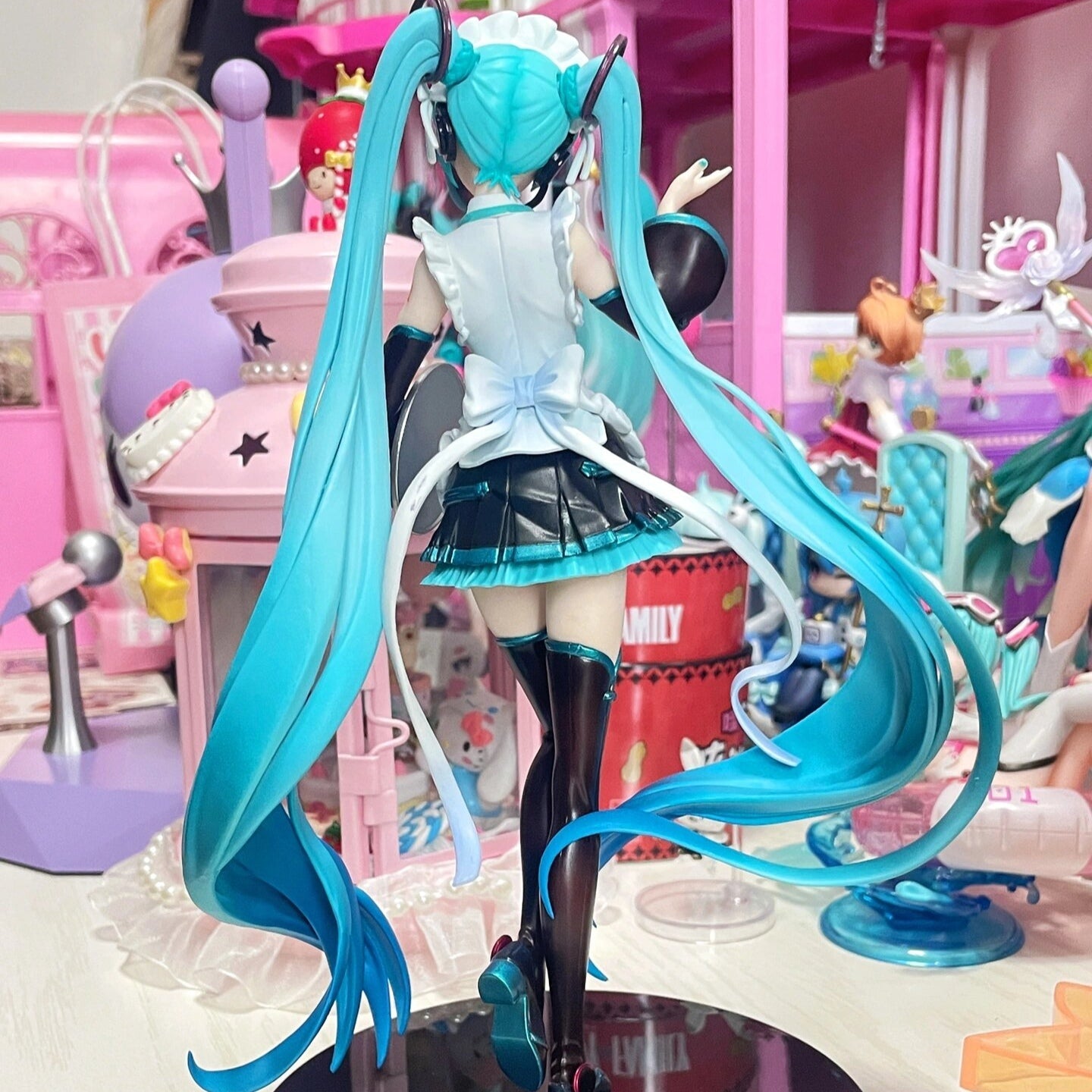 Hatsune Miku Tea Restaurant（A） Mega Doll